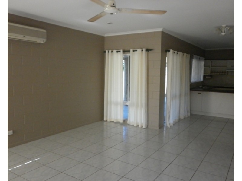 Bentley Park QLD 4869