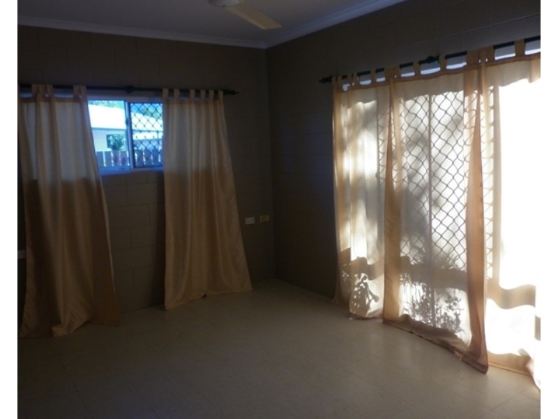 Bentley Park QLD 4869