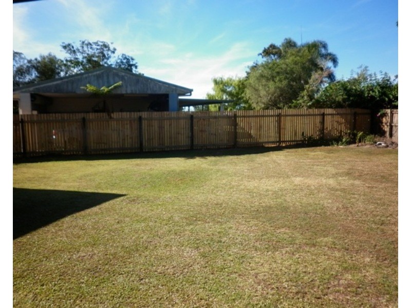 Bentley Park QLD 4869
