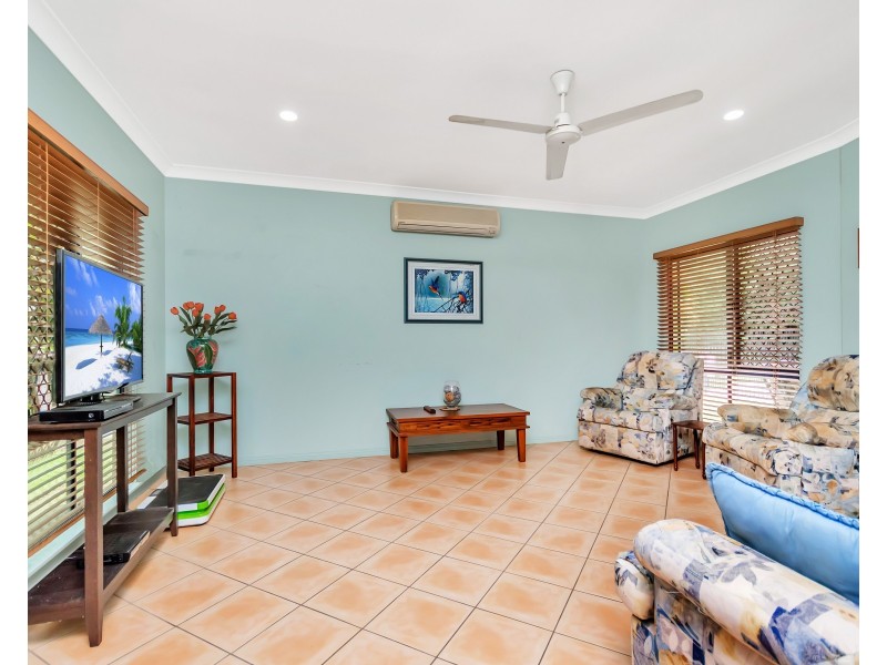 14 Goodhew Close, Bentley Park QLD 4869