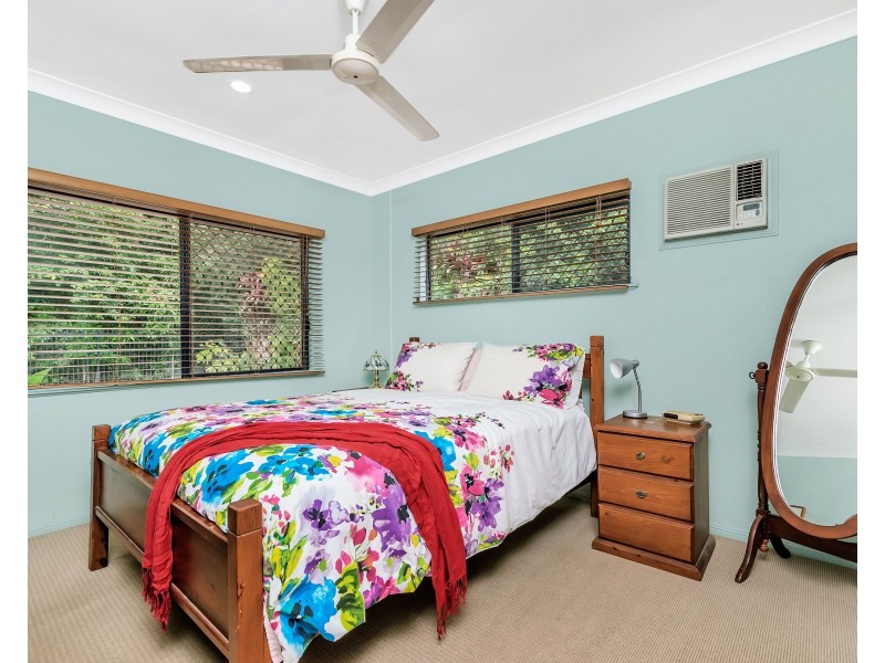 14 Goodhew Close, Bentley Park QLD 4869