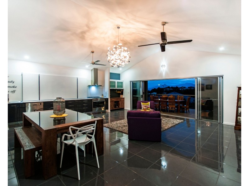 42 Mayflower Street, Mount Sheridan QLD 4868