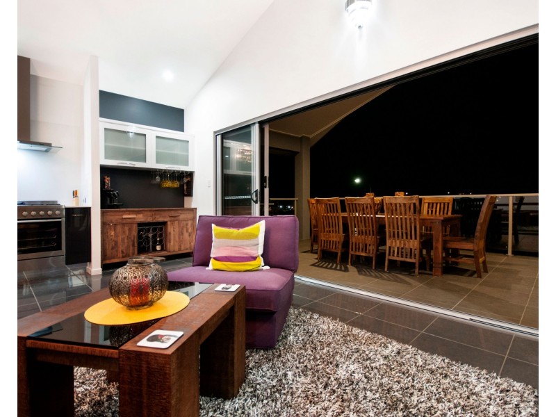 42 Mayflower Street, Mount Sheridan QLD 4868