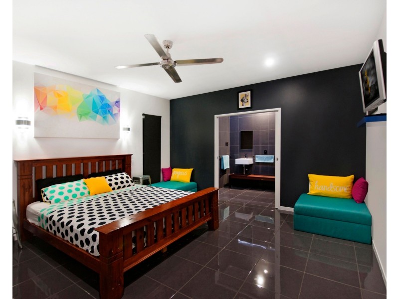 42 Mayflower Street, Mount Sheridan QLD 4868