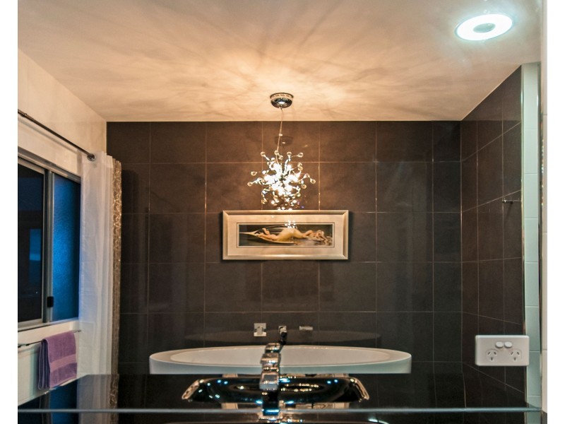 42 Mayflower Street, Mount Sheridan QLD 4868