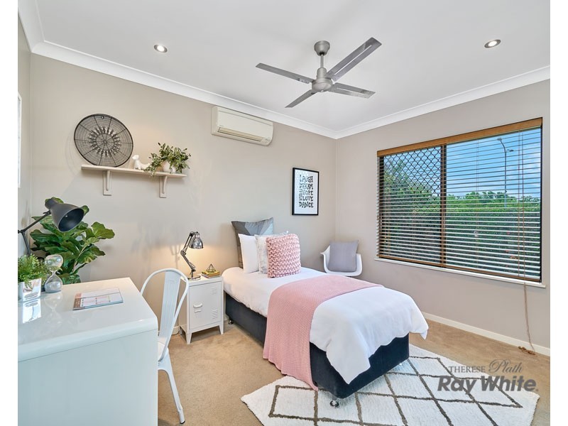 2 Wenlock Close, Mount Sheridan QLD 4868