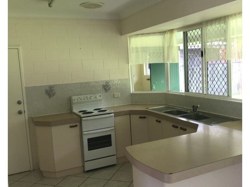 Bentley Park QLD 4869