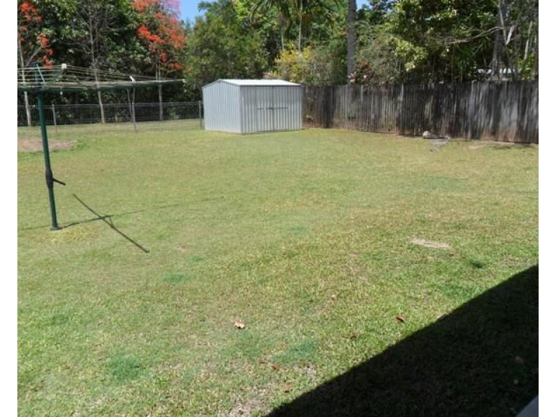 Bentley Park QLD 4869