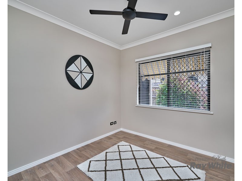5 Beck Close, Bentley Park QLD 4869
