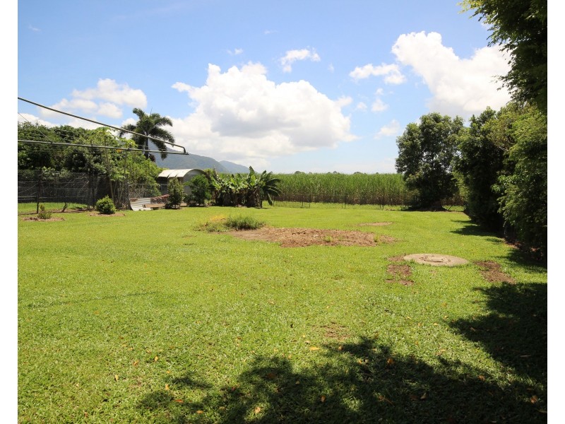 52 Thomson Road, Edmonton QLD 4869