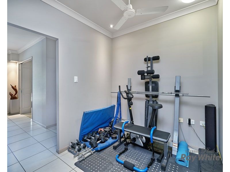 11 Cheyne Close, Bentley Park QLD 4869