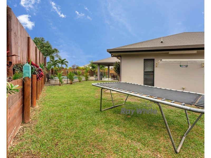 11 Cheyne Close, Bentley Park QLD 4869
