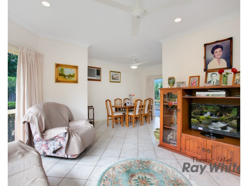 287 Robert Road, Bentley Park QLD 4869