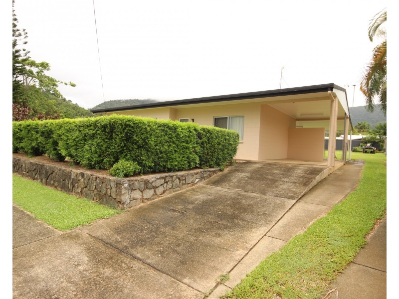 37 Windarra Street, Woree QLD 4868