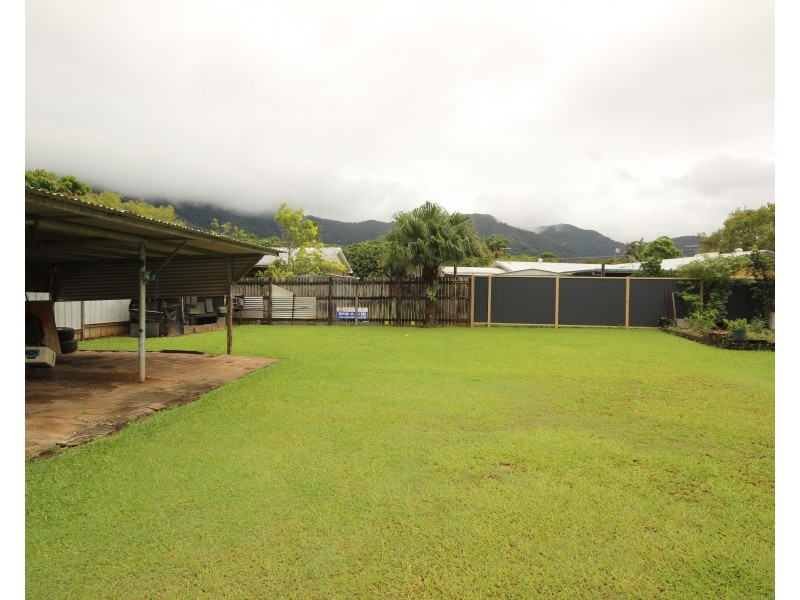 37 Windarra Street, Woree QLD 4868