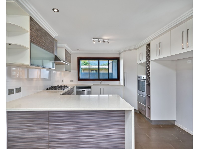 17 Kowinka Street, White Rock QLD 4868