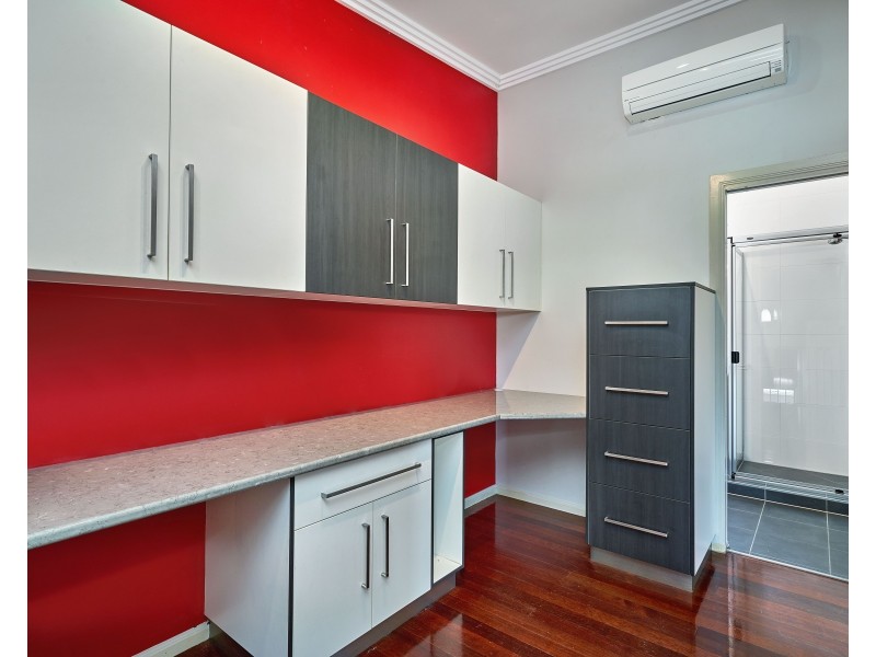 17 Kowinka Street, White Rock QLD 4868