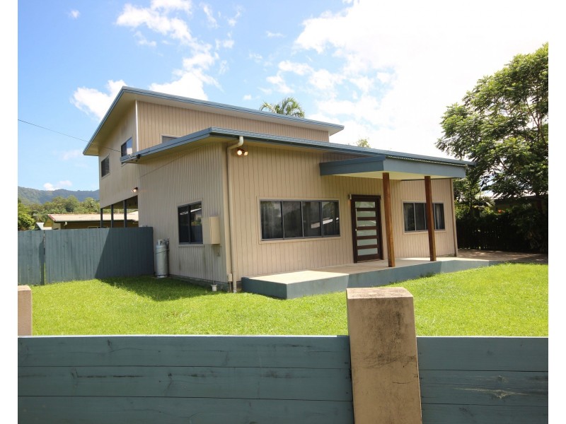 17 Kowinka Street, White Rock QLD 4868