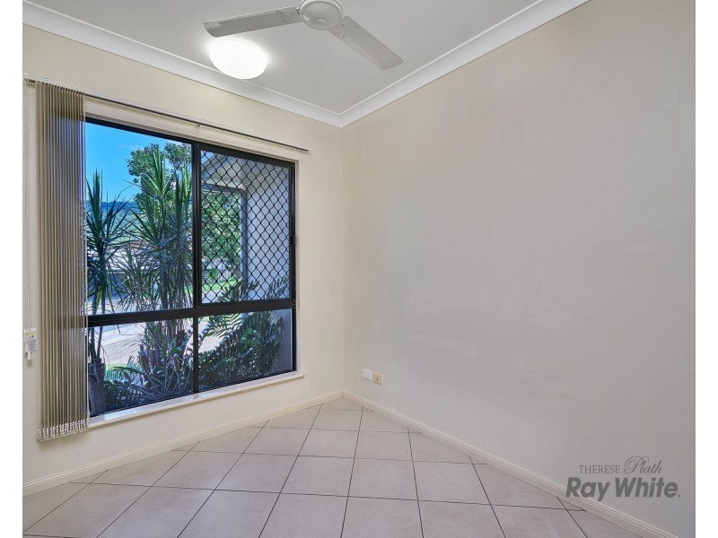 5 Sandover Close, Bentley Park QLD 4869