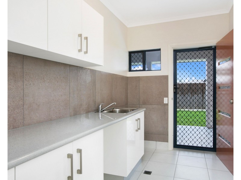 3 Malekula Close, Bentley Park QLD 4869