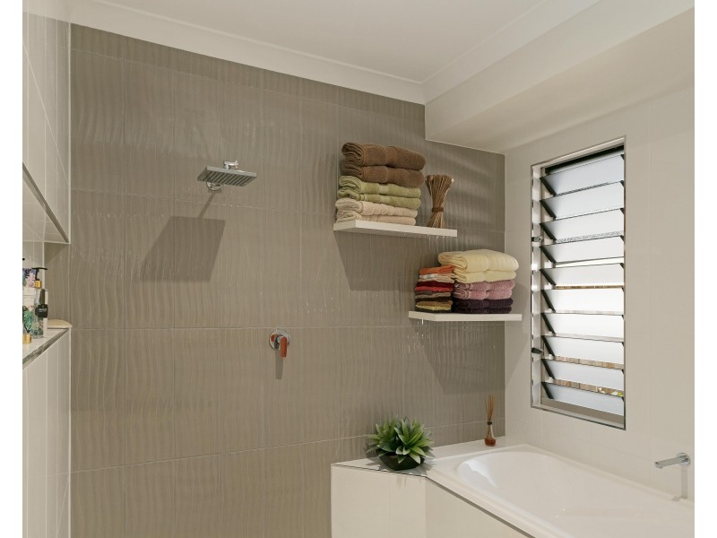 52 Whereat Road, Bentley Park QLD 4869