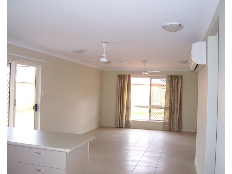 Bentley Park QLD 4869