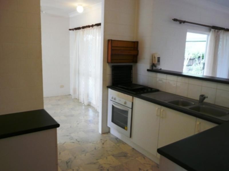 2 Townsend Close, Edmonton QLD 4869