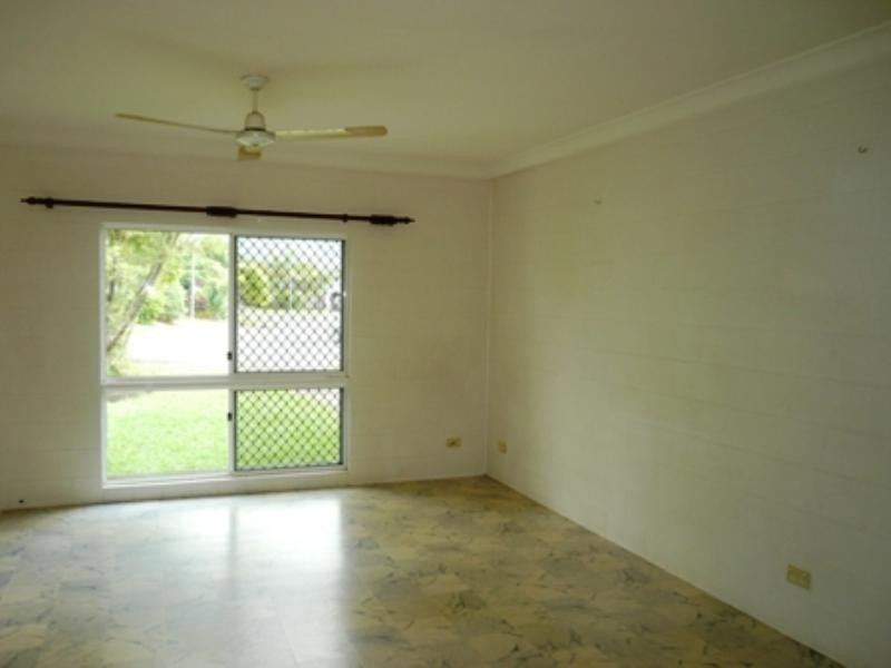 2 Townsend Close, Edmonton QLD 4869