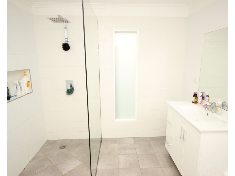 33 Campbell Street, Gordonvale QLD 4865