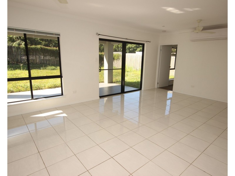 14 Ainscow Drive, Bentley Park QLD 4869