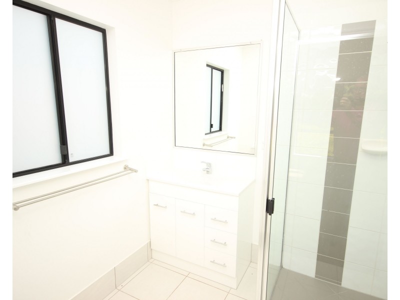 14 Ainscow Drive, Bentley Park QLD 4869