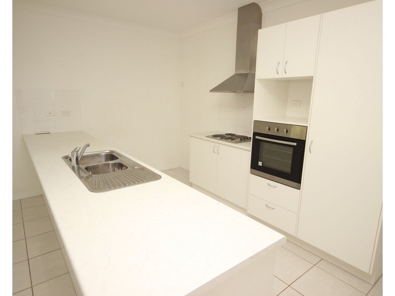 14 Ainscow Drive, Bentley Park QLD 4869