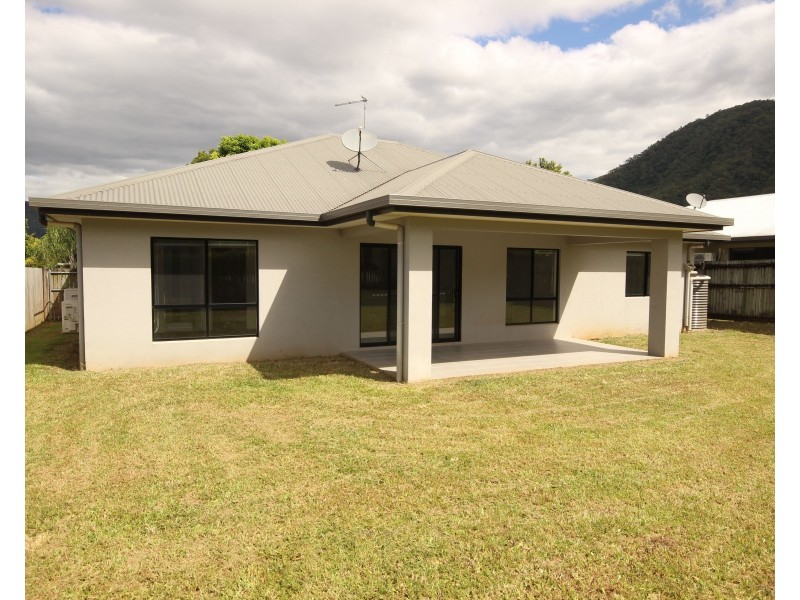 14 Ainscow Drive, Bentley Park QLD 4869