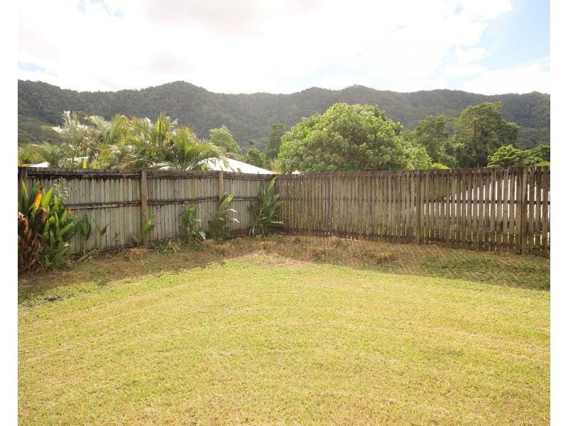 14 Ainscow Drive, Bentley Park QLD 4869