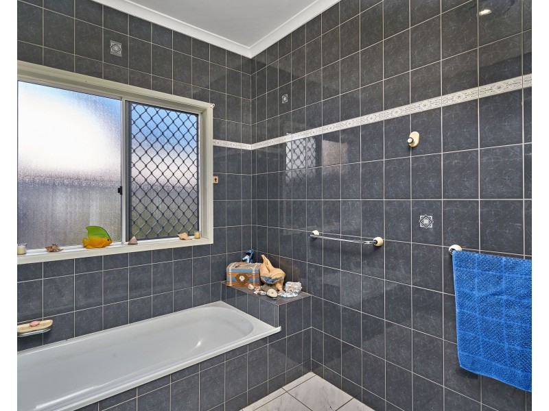 56 Ravizza Drive, Edmonton QLD 4869