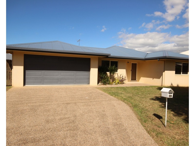 39 Cliffdale Street, Bentley Park QLD 4869