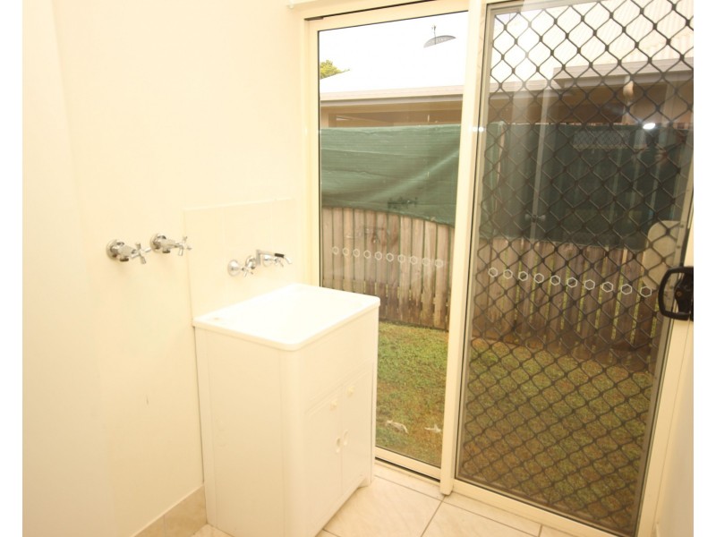 39 Cliffdale Street, Bentley Park QLD 4869