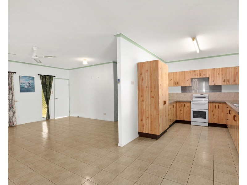 29 Wesel Street, Bentley Park QLD 4869