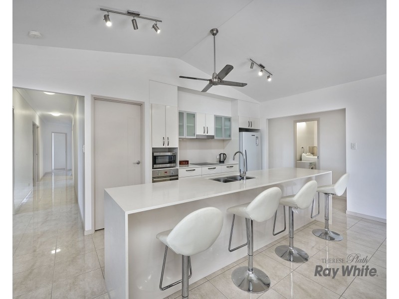 10 Maynard Close, Mount Sheridan QLD 4868