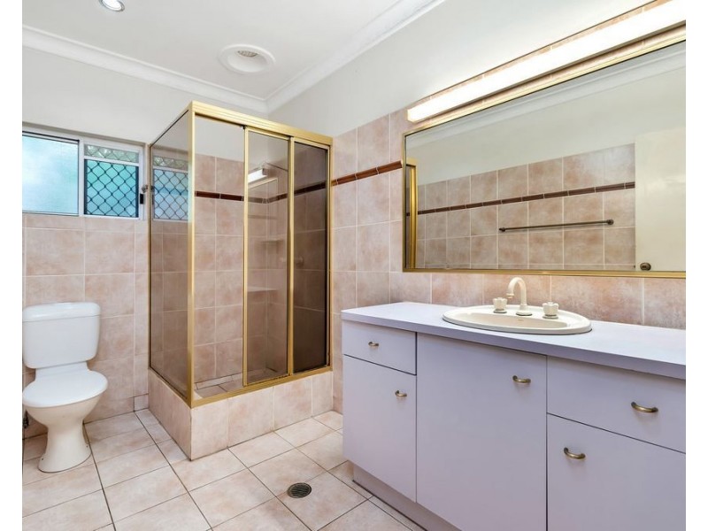 Bentley Park QLD 4869
