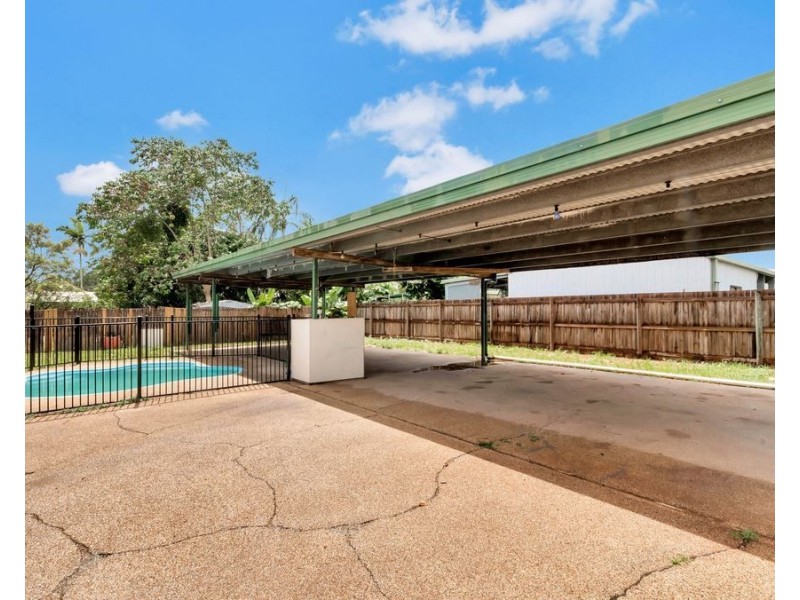 Bentley Park QLD 4869
