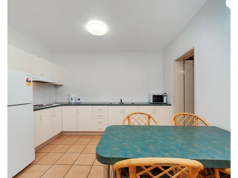 18and22/670-678 Bruce Highway, Woree QLD 4868