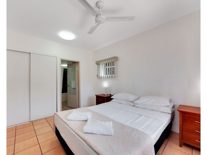 18and22/670-678 Bruce Highway, Woree QLD 4868
