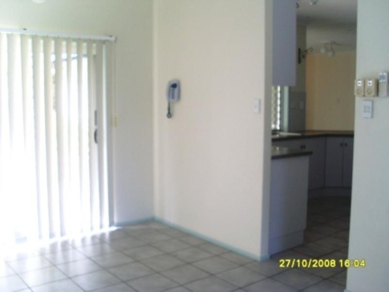 Bentley Park QLD 4869