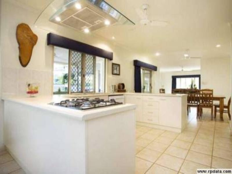 Bentley Park QLD 4869