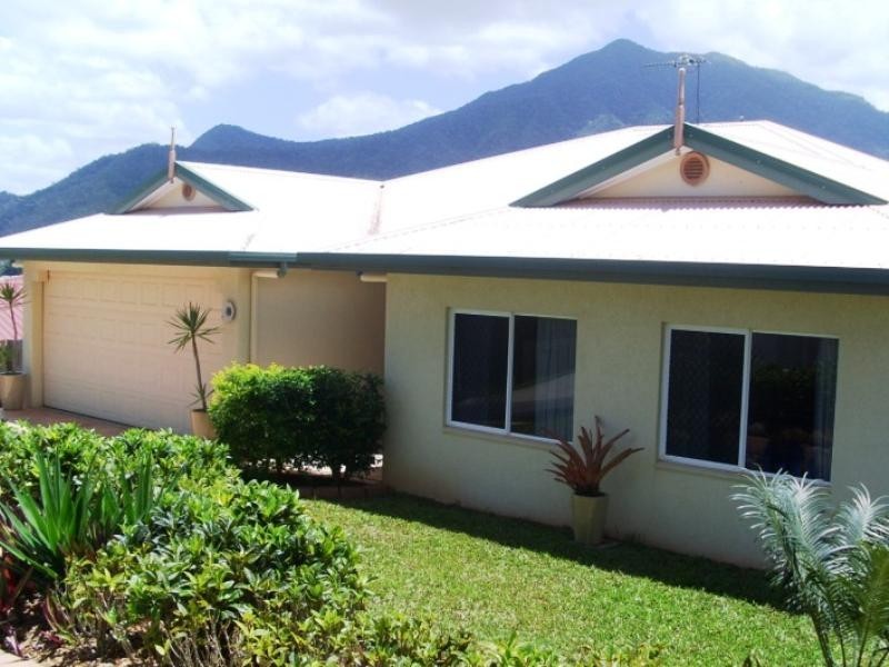 9 Jumna Close, Bentley Park QLD 4869