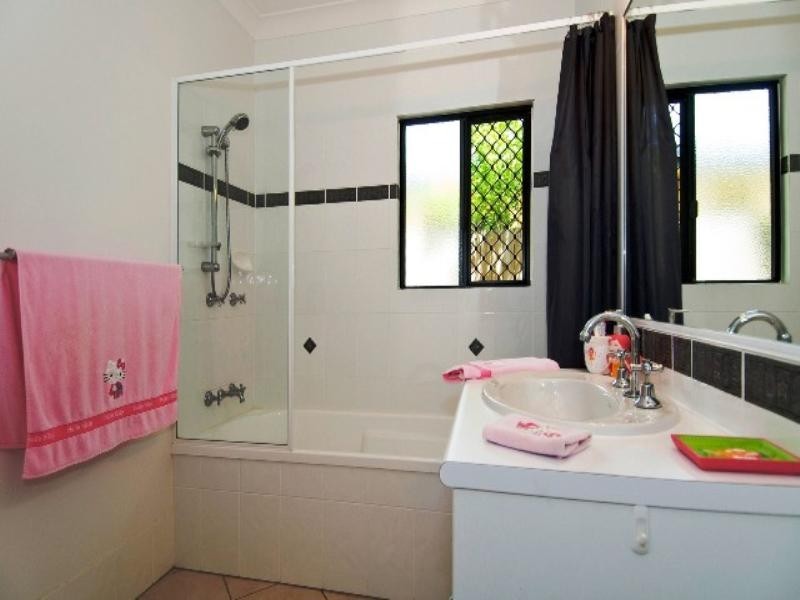 8 Etty Street, Kewarra Beach QLD 4879