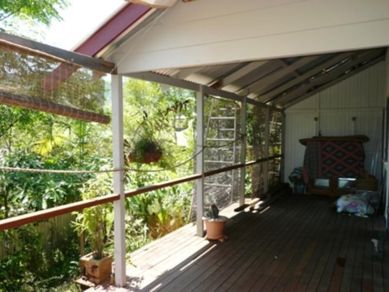 20 Allinga Close, Bentley Park QLD 4869