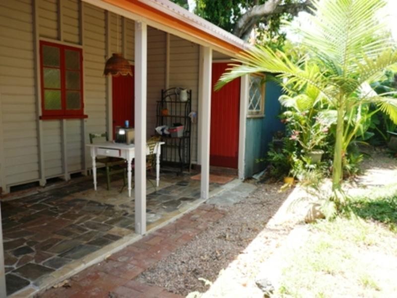 20 Allinga Close, Bentley Park QLD 4869