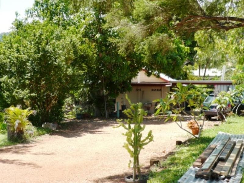 20 Allinga Close, Bentley Park QLD 4869